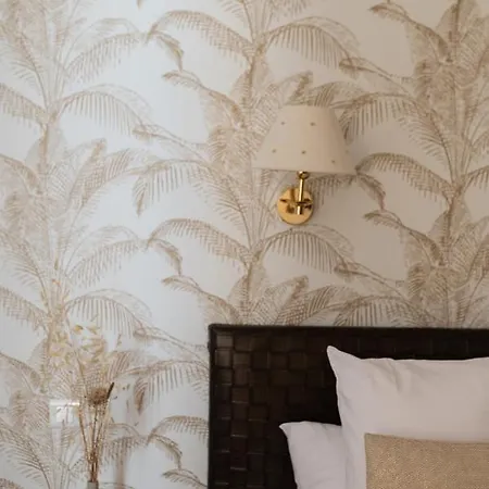 La 3* Ναρμπόν