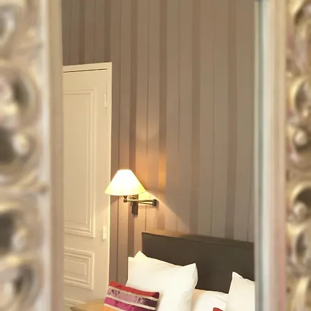 La 3*