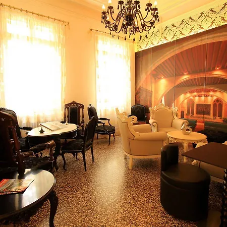 Hotel La Narbonne
