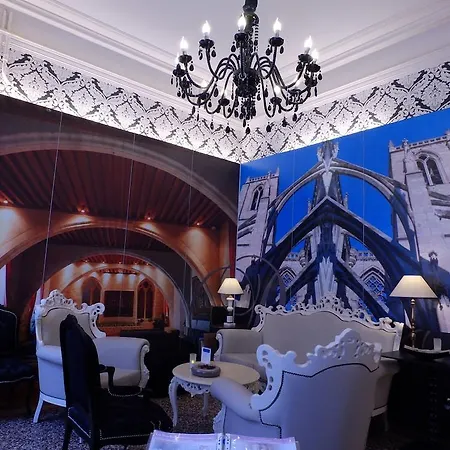 La Hotel