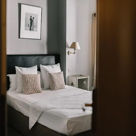 La Hotel 3*