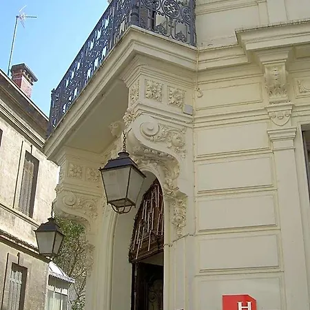 La 3*